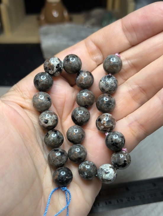 Hand Crafted Other - #7- 10mm Yooperlite (Fluorescent Sodalite-Syenite) 8-Inch Bead Strand